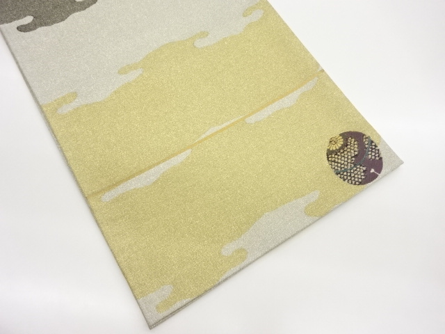 霞に鈴模様織出し袋帯